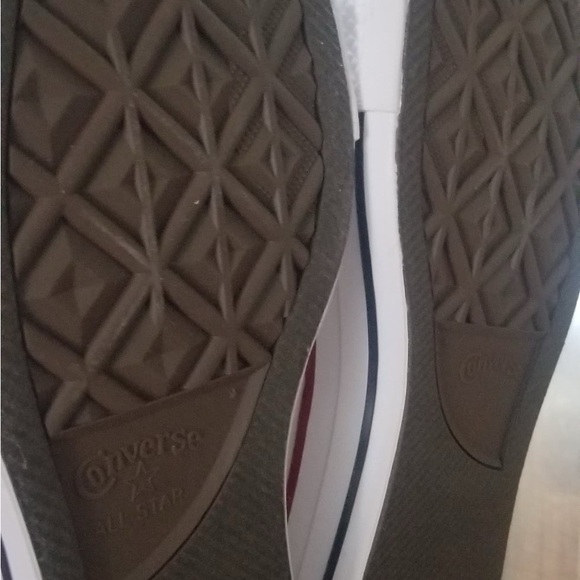 2 pair of brand new converse never worn. Size 10.5 - Picture 2 of 6